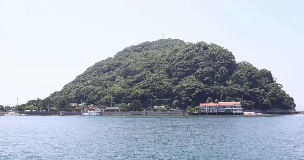 北条鹿島 夏休み特集 海水浴 qにキャンプで愛媛県民に愛される癒しの島 海賊つうしん