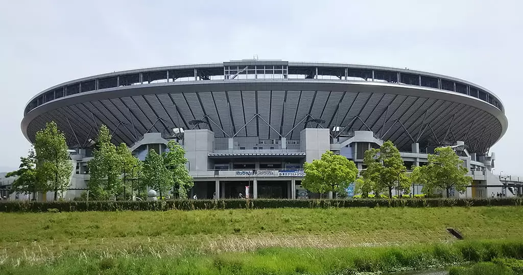 坊っちゃんスタジアム 松山中央公園野球場を徹底解剖 無料で楽しめるスポットも 海賊つうしん