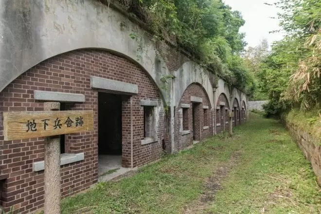 小島 今治 しまなみ観光 しまなみ海道に残る芸予要塞跡と椿の島 海賊つうしん