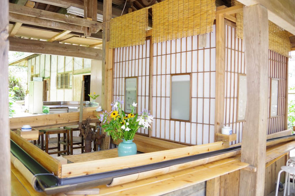 【2023年開催】坪内家流しそうめん（＠砥部/イベント）特製の手作りお出汁でいただく流しそうめん | 海賊つうしん。