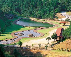 朝倉ダム湖畔緑水公園