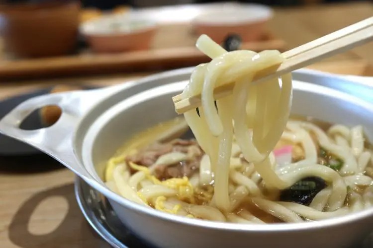 えひめしや　鍋焼きうどん2