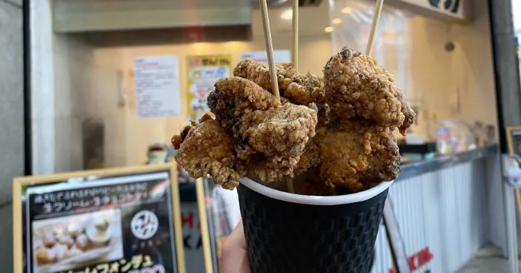 八七金 松山 からあげ 銀天街食べ歩きにも 名物からあげとフルーツ飴のお店 海賊つうしん