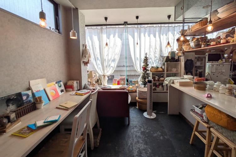 ブク　カウンター席