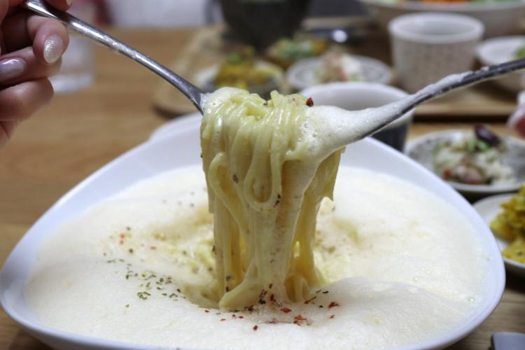 ブク　カルボナーラ　アップ