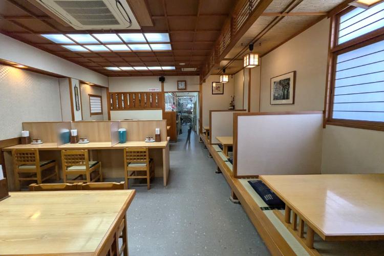 菊屋　店内