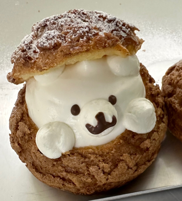 愛媛県立とべ動物園「ピース」のシュークリーム
