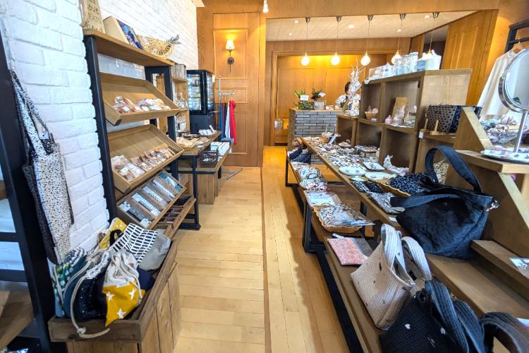 デイズ 店内3