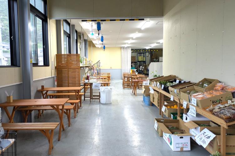 沢井青果　店内