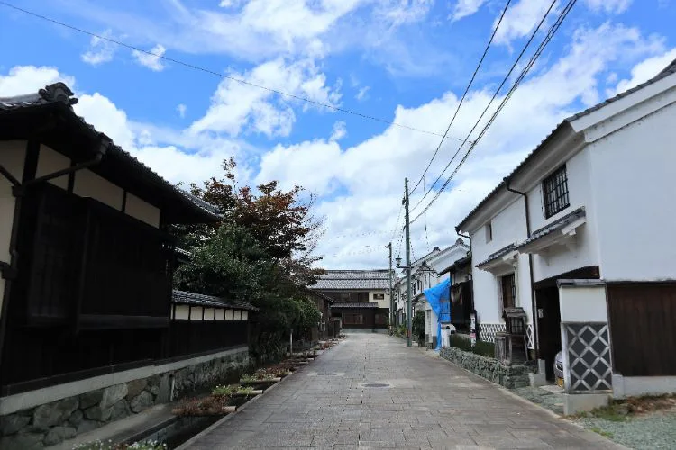 商舗 廊 村上邸 大洲 カフェ 江戸時代にタイムスリップ 趣ある古民家カフェが人気 海賊つうしん