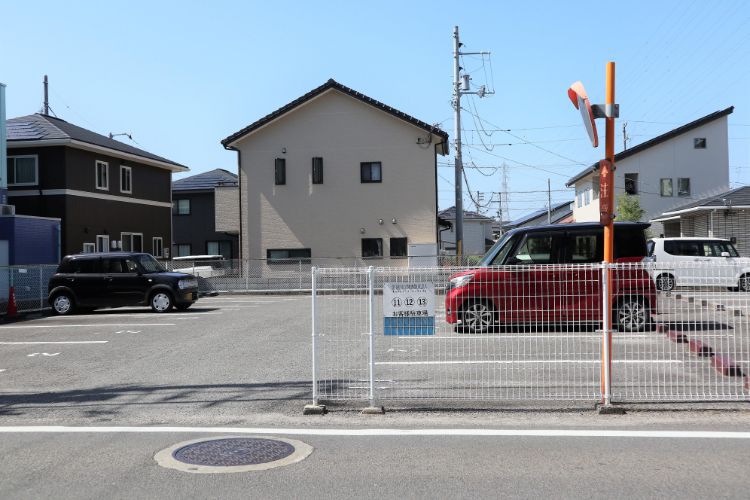 オステリア ラ マンドラゴラ　駐車場