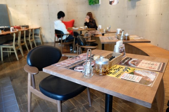 クラッシュ店内写真1