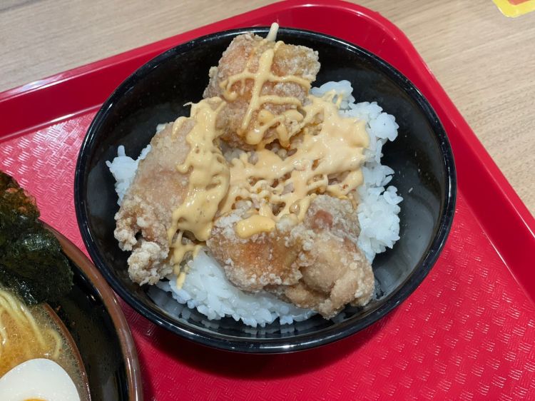 百寅家鶏マヨ丼3