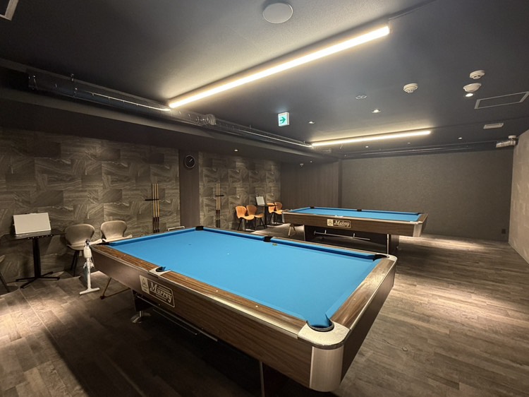 ピースポビリヤード2台