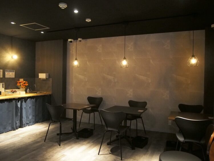 ピースポビリヤード・ダーツのカフェ座席