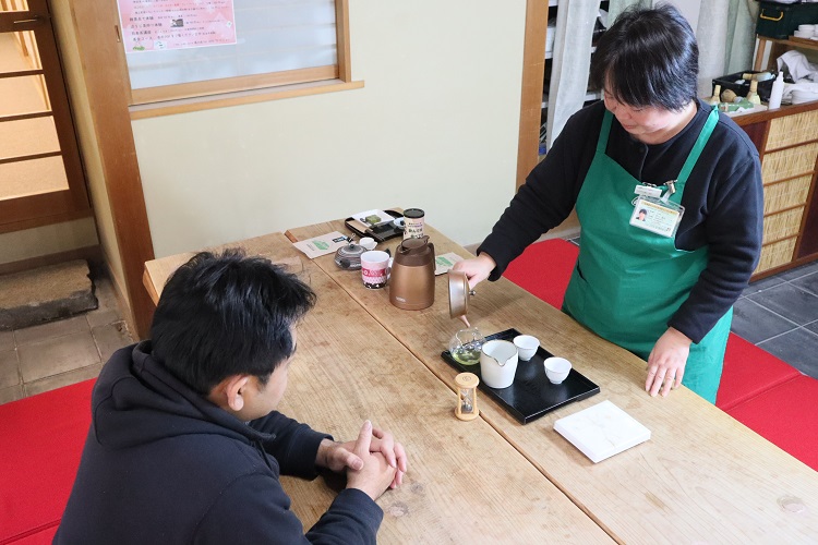 お茶体験コーナー