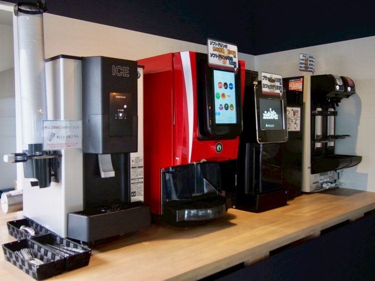 ピースポカラオケ北条ドリンクコーナー