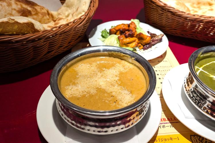 ケサリ　チキンカレー
